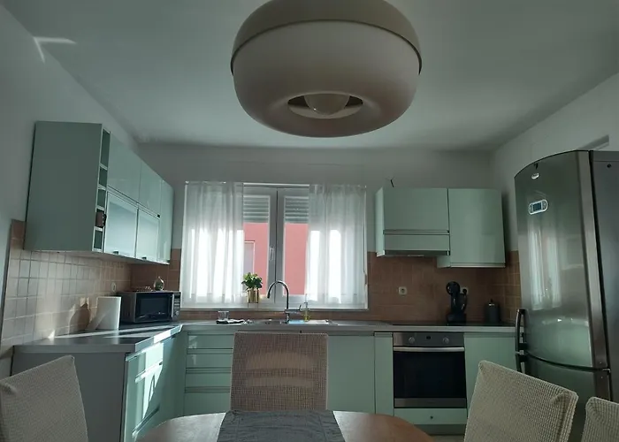 Apartment Anka, 2 Bedrooms, Spacious, Sunny, 84M2