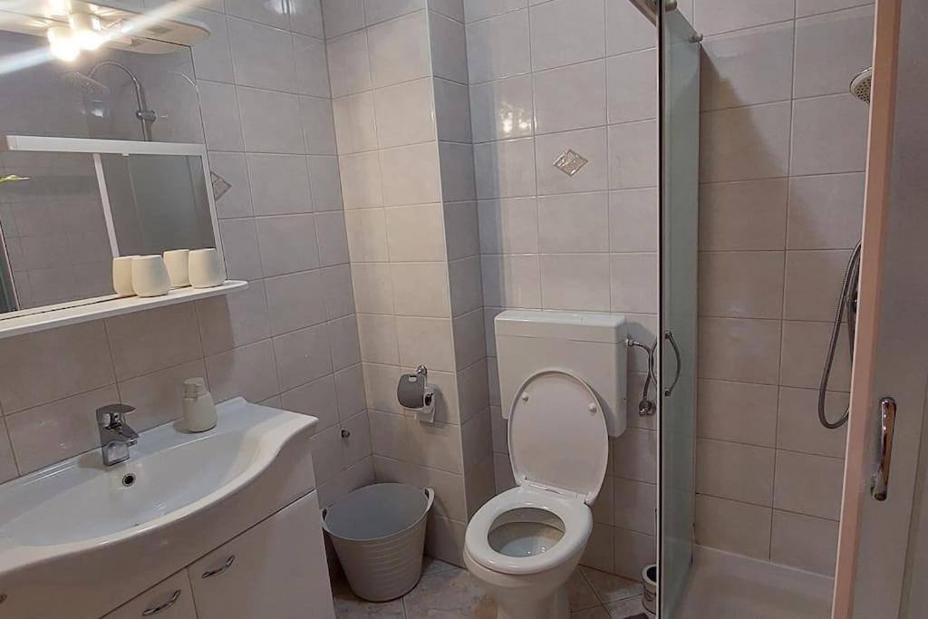 Anka, 2 Bedrooms, Spacious, Sunny, 84m2