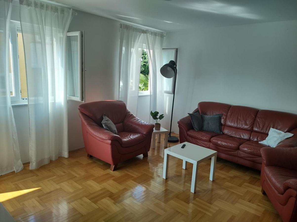 Anka, 2 Bedrooms, Spacious, Sunny, 84m2 Zadar